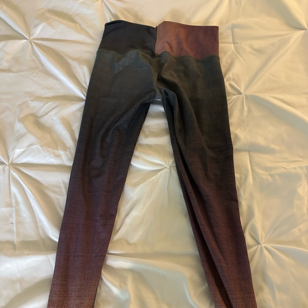 Niyama Sol yoga leggings